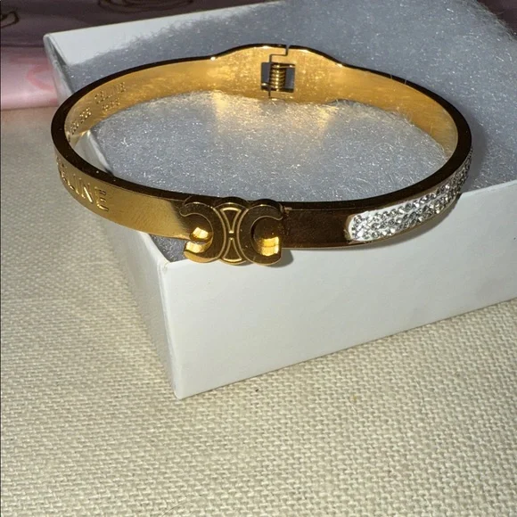 Fashion Bangle Bracelet Gold Bracelet with Silver Crystal Detail - Picture 4 of 10